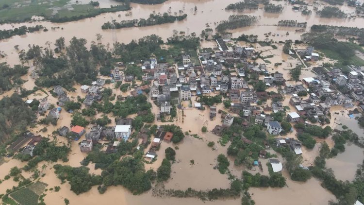 बाढ़ से हाहाकार, पानी में डूबे कई शहर!